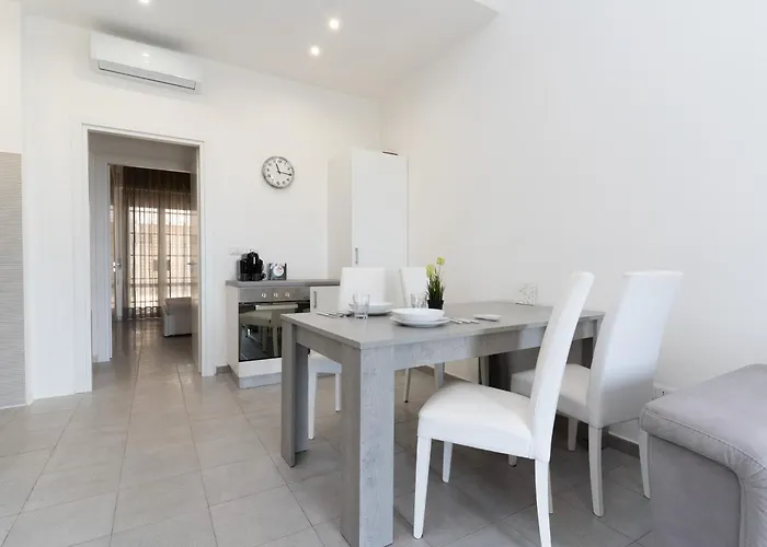 The Sea Under The House Marina di Strongoli